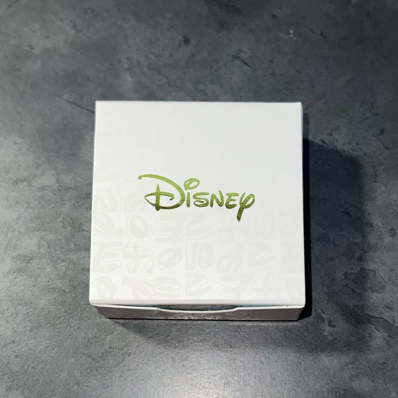 Disney Minnie Mouse 🎀 Sparkle Stud Earrings by Origami Owl NWT - Picture 2 of 4